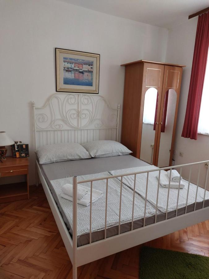 Orange City Apartment'S Repic 비오그라드나모루 외부 사진