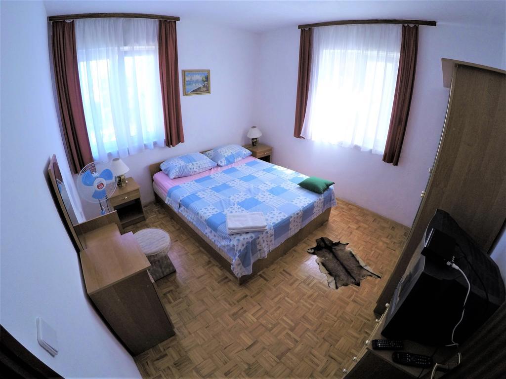 Orange City Apartment'S Repic 비오그라드나모루 외부 사진