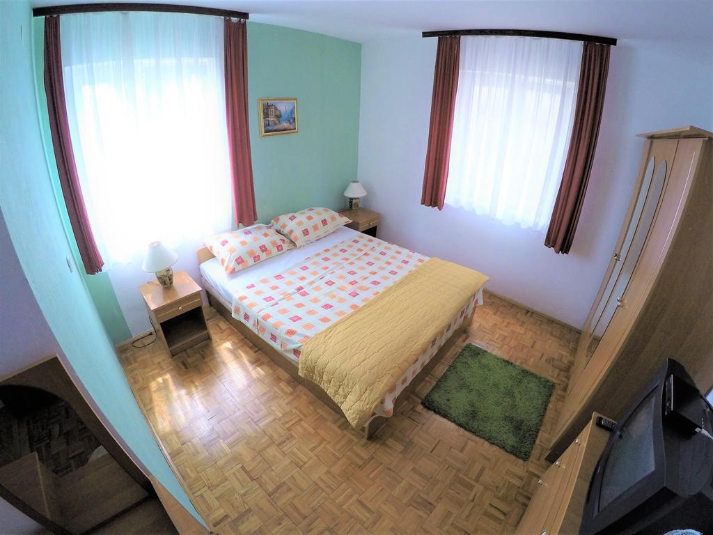 Orange City Apartment'S Repic 비오그라드나모루 외부 사진