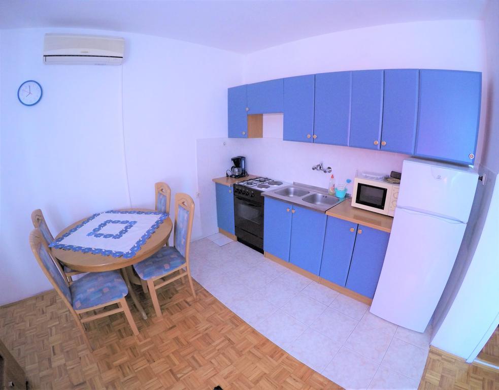 Orange City Apartment'S Repic 비오그라드나모루 외부 사진