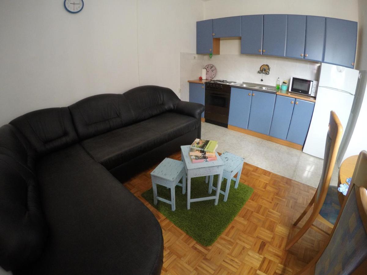 Orange City Apartment'S Repic 비오그라드나모루 외부 사진